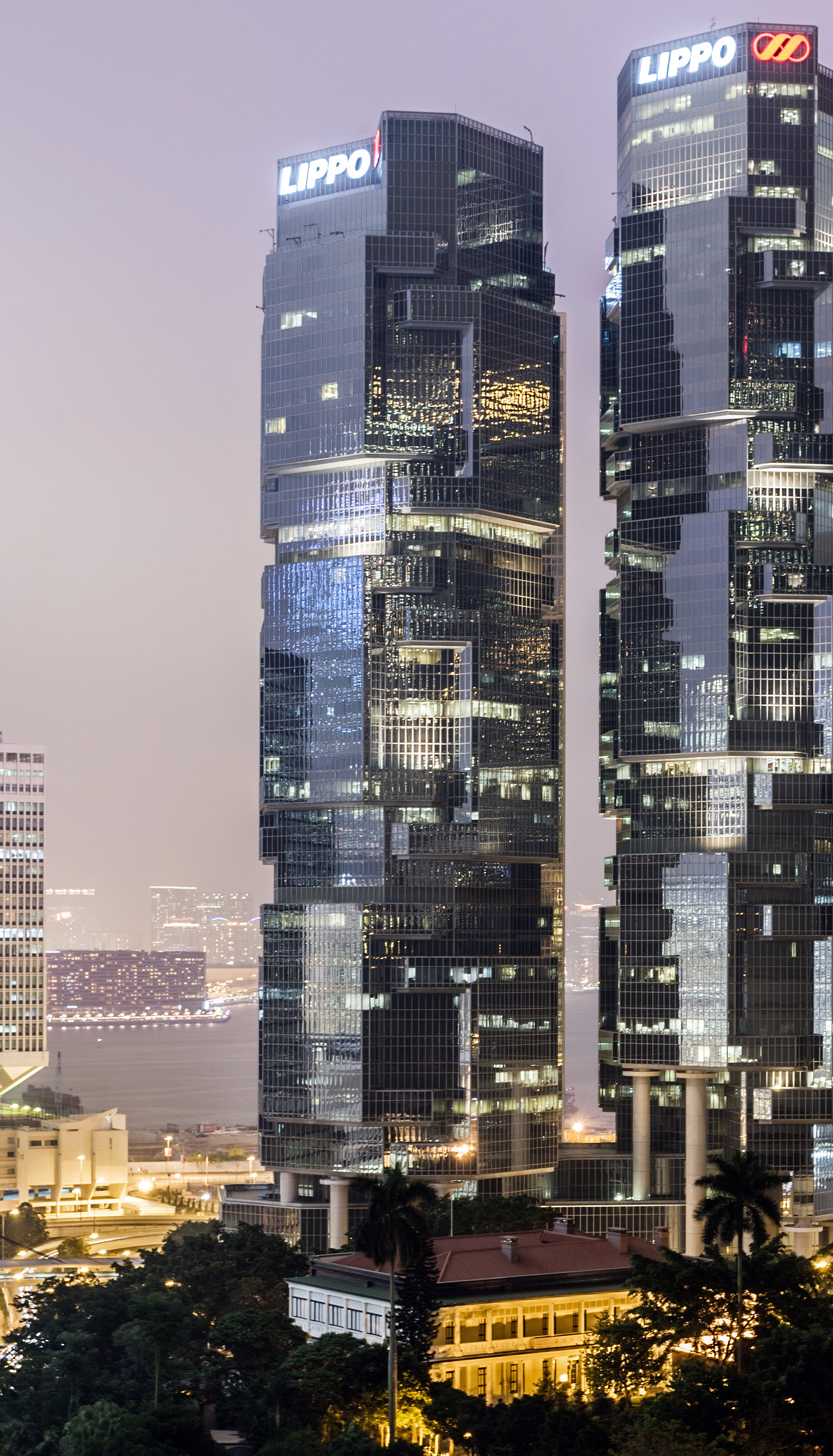 Peregrine Tower at Lippo Centre, Hong Kong - View from Hong Kong Park Vantage Point. © Mathias Beinling